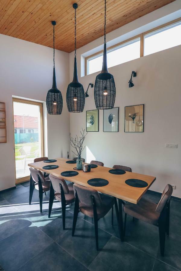 Stylish Apartments At Penati Golf Resort Sajdikove Humence ภายนอก รูปภาพ