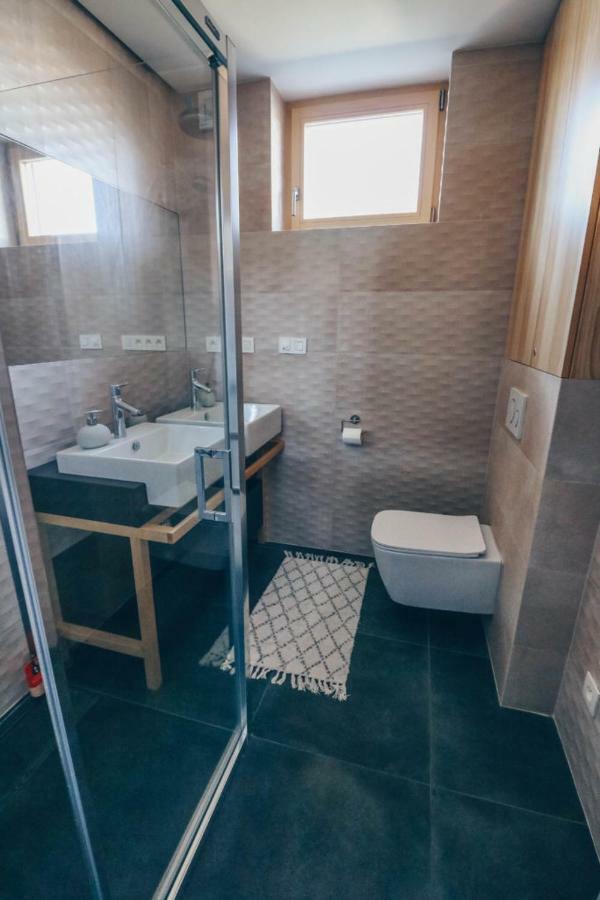 Stylish Apartments At Penati Golf Resort Sajdikove Humence ภายนอก รูปภาพ
